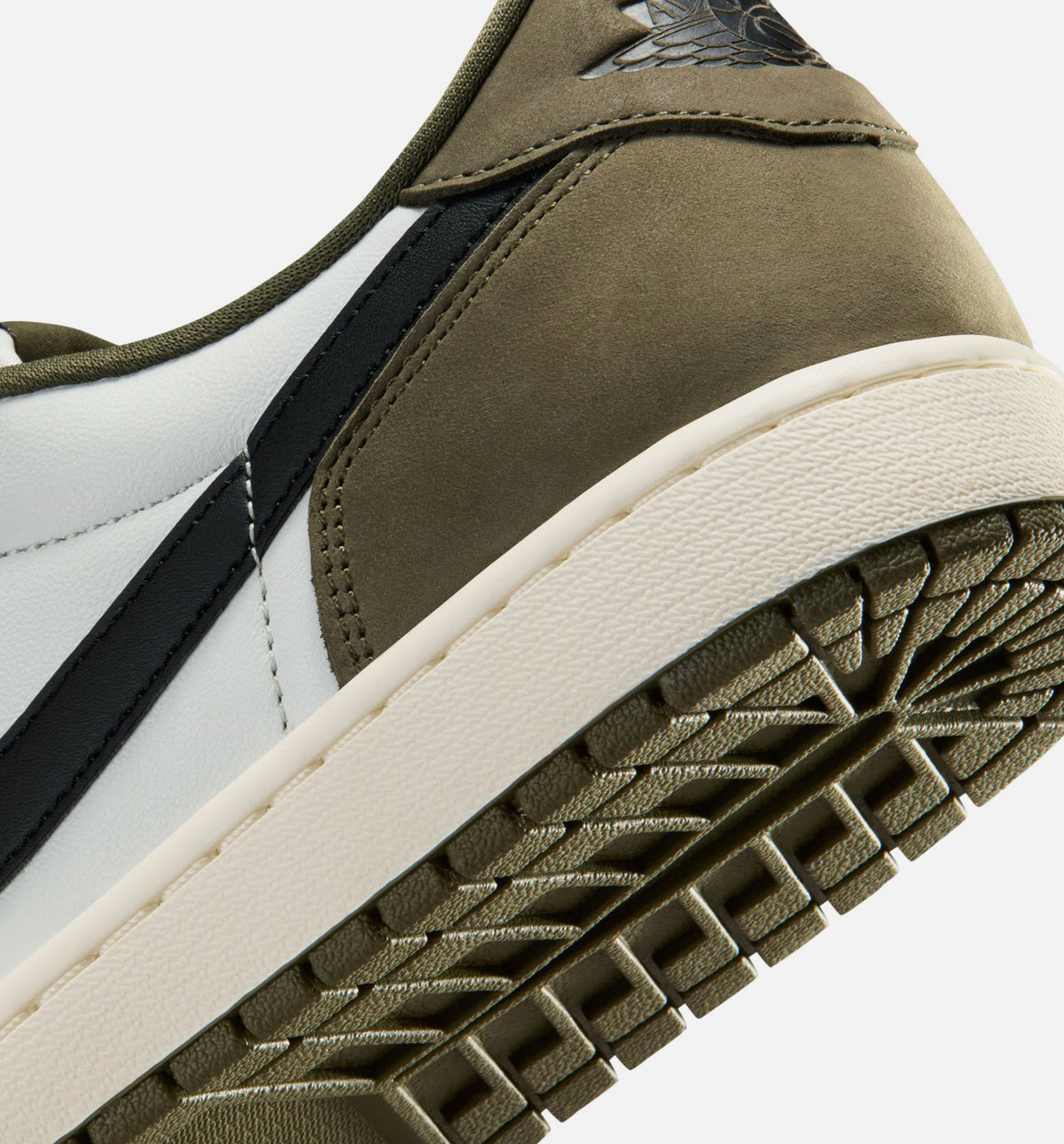 Air Jordan 1 Low OG - Men's Lifestyle Sneaker (Medium Olive/Black/Summit White/Sail)
